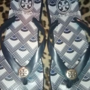 Tory burch flip flops